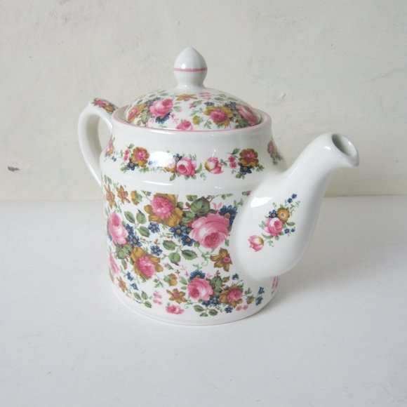 Made in England "VICTORIA'S SECRET" Vintage 90's Teapot Earthenware Pink Roses - Picture 2 of 7